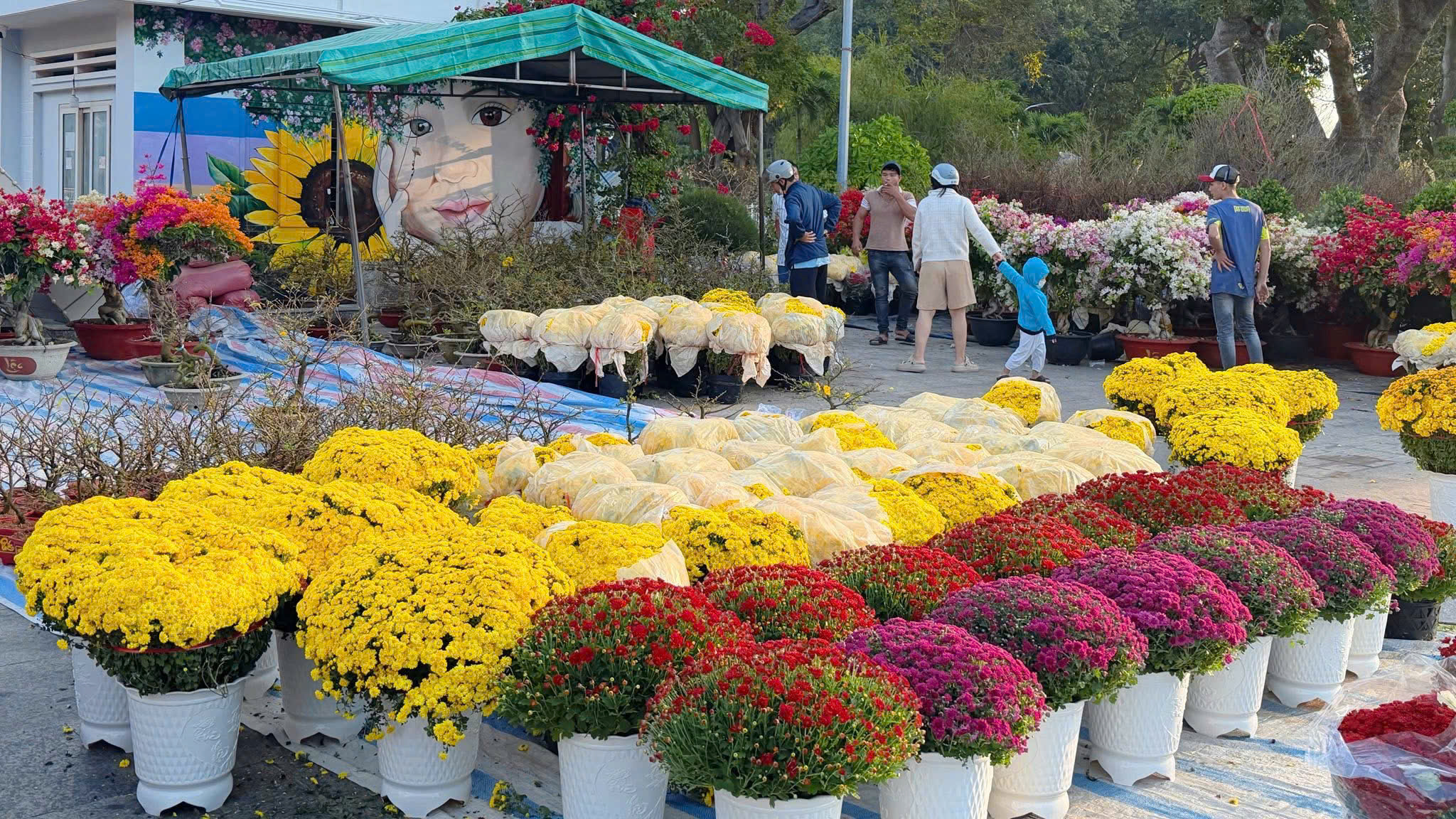 Du xuân đầu năm